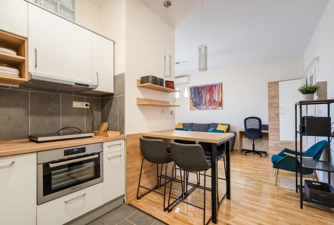 Bpr Blue Paradise Apartment With A/C Budapest Exterior foto