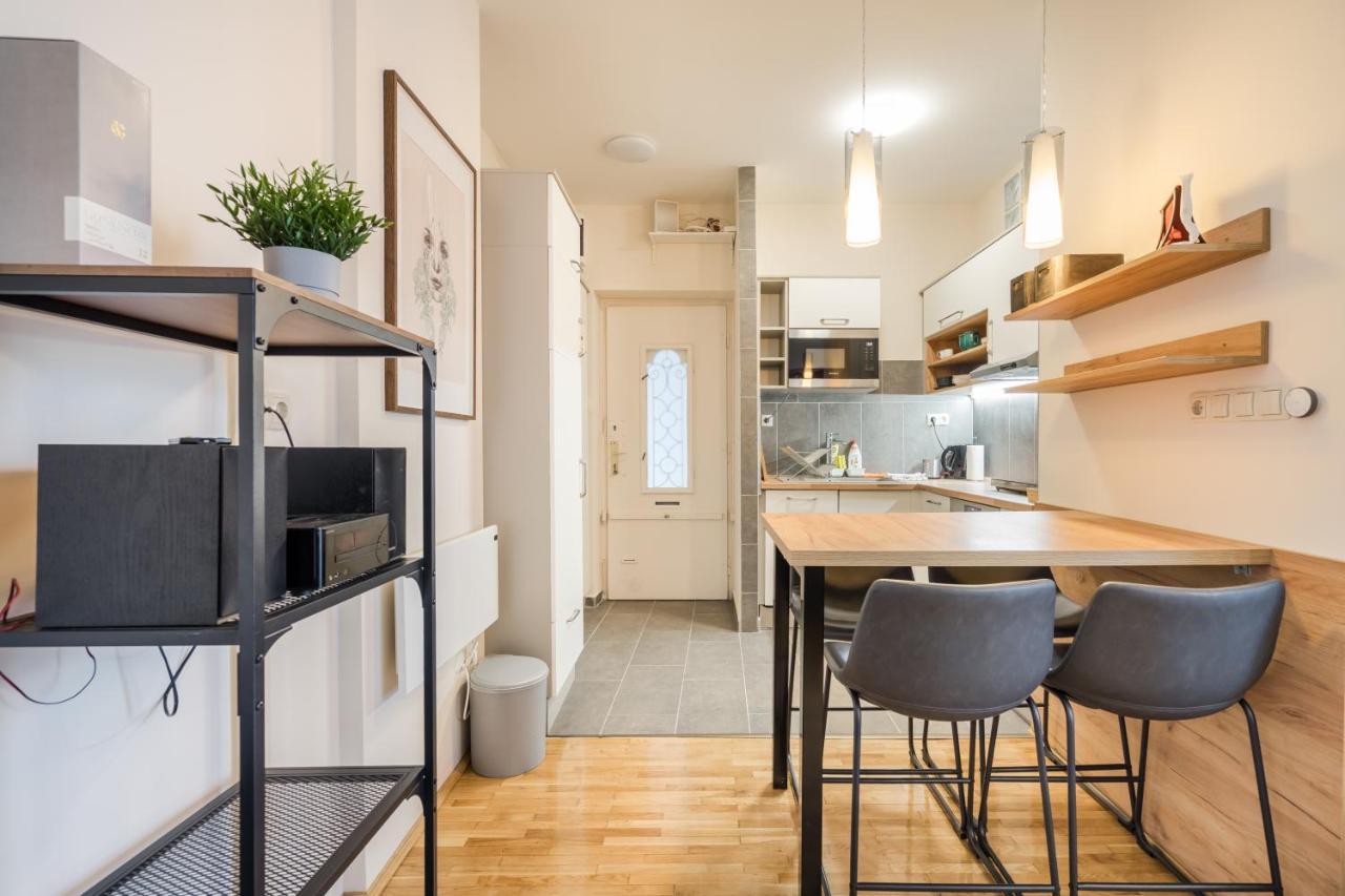 Bpr Blue Paradise Apartment With A/C Budapest Exterior foto
